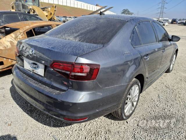 2016 VOLKSWAGEN JETTA 