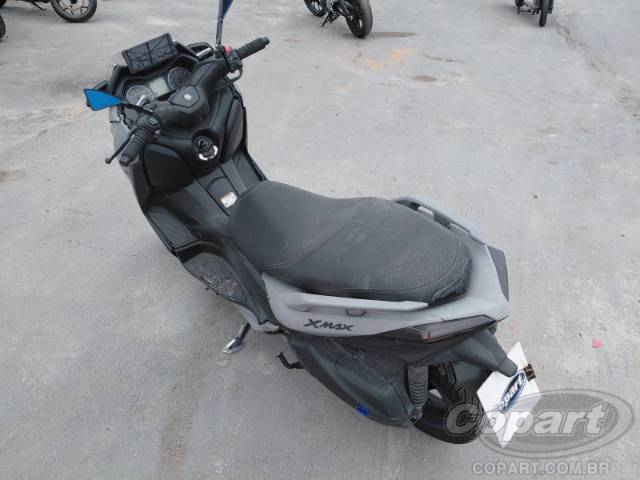 2022 YAMAHA XMAX 