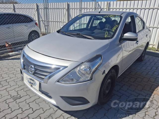 2017 NISSAN VERSA 