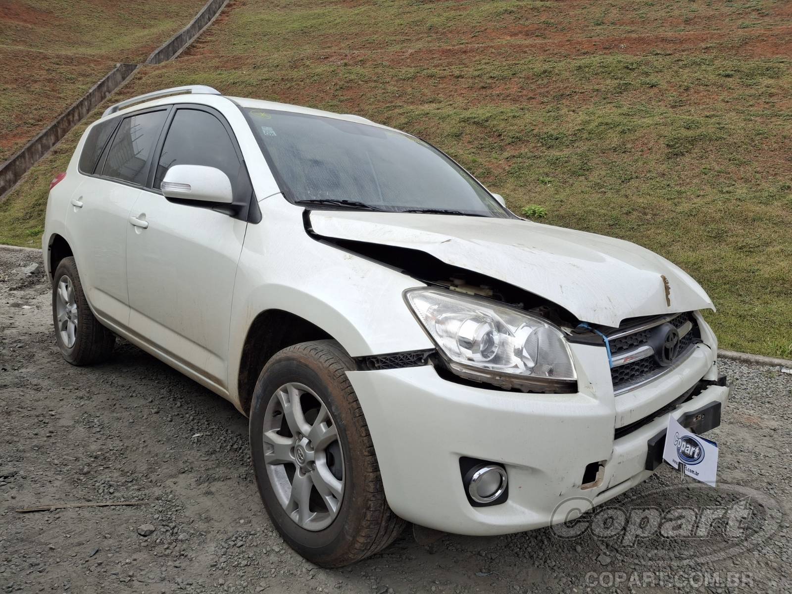 Veículo Toyota RAV4 TOYOTA RAV4 2.4 16V 2011 2012 em leilão