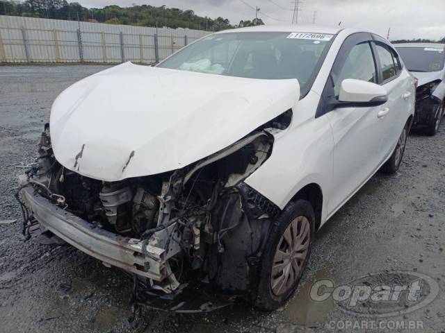 2020 TOYOTA YARIS SEDA 
