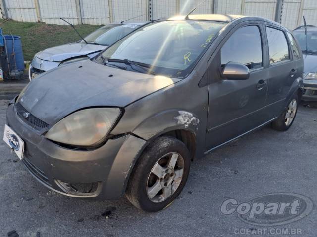 2004 FORD FIESTA 