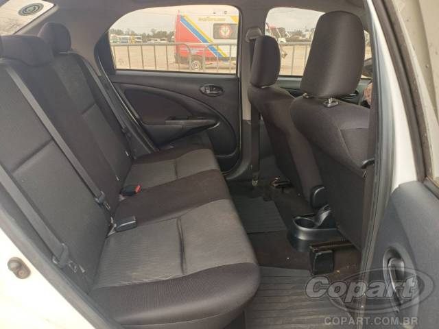 2017 TOYOTA ETIOS SEDA 