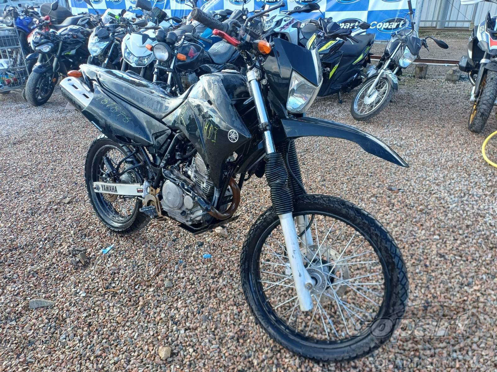Yamaha XTZ 250 Lander 2011 Médio Estado