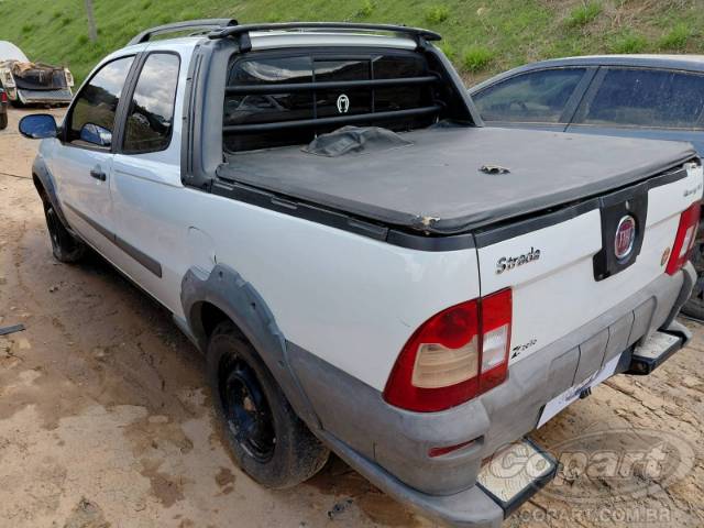 2013 FIAT STRADA 