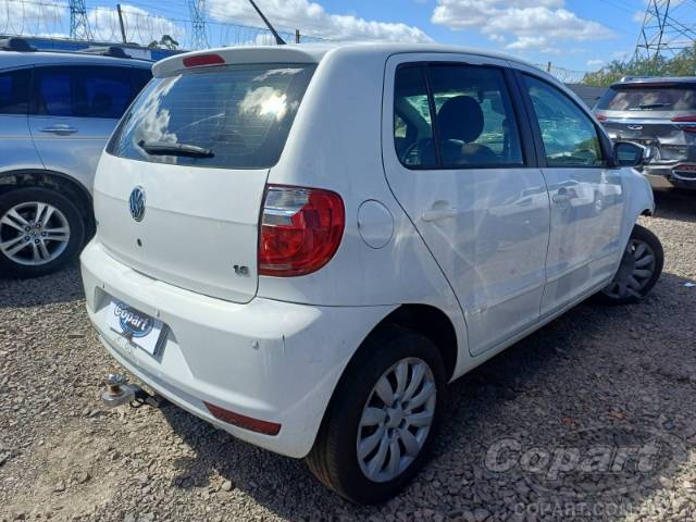 2014 VOLKSWAGEN FOX 