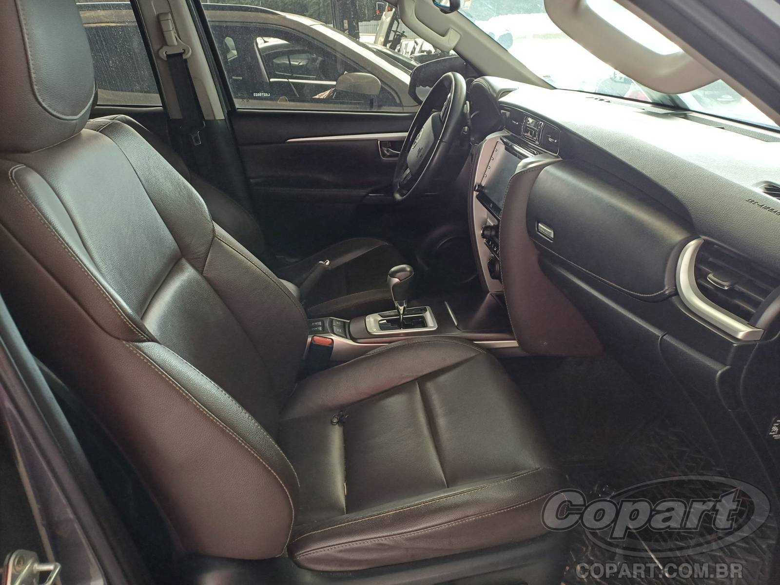 2020 TOYOTA SW4 — leilão em Embú Das Artes/SP (foto 5)