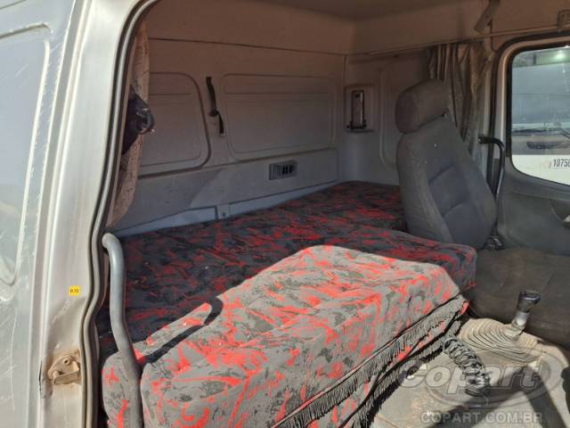 2010 MERCEDES BENZ AXOR 