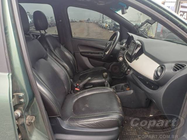 2015 FIAT UNO 