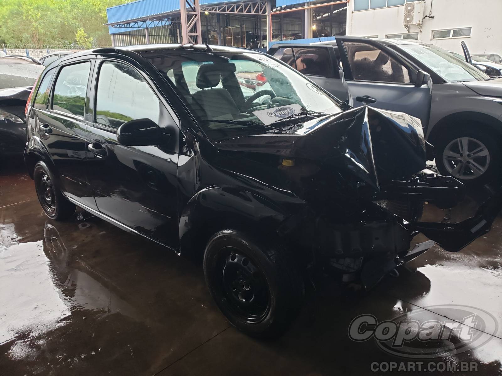 Veículo Ford Fiesta Ford Fiesta Flex 1.0 2011 Colisão Média Monta 2011 em leilão