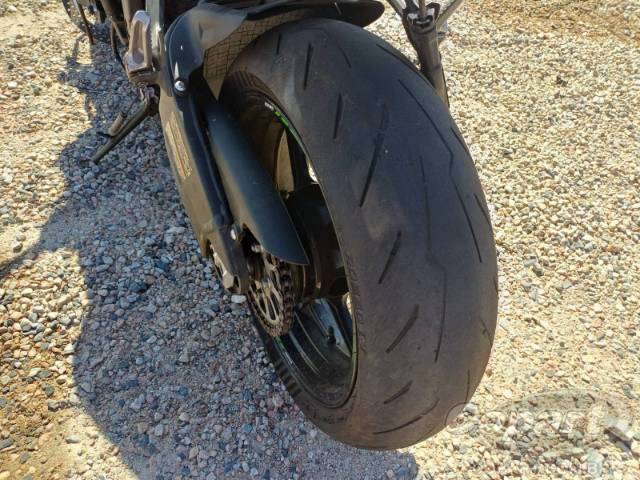 2025 KAWASAKI NINJA ZX-6R 