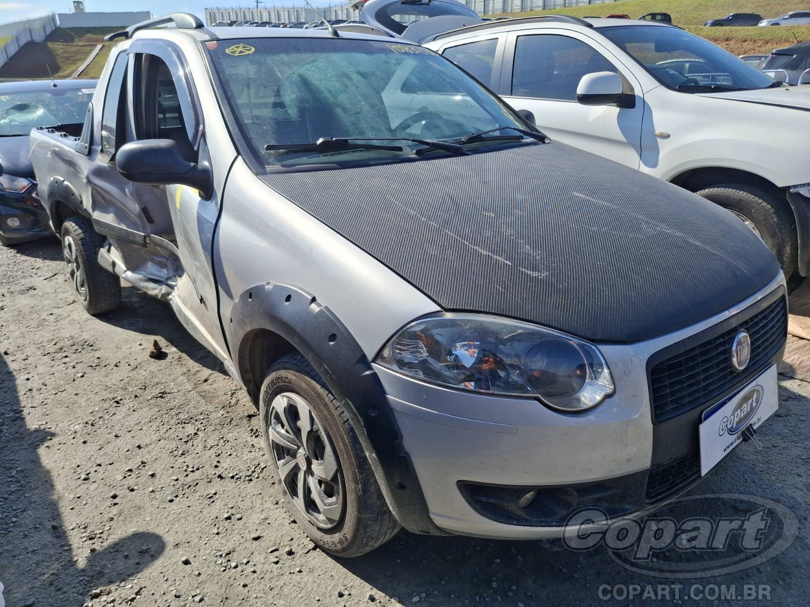 FIAT STRADA 1.4 Picapes Pequenas 2011 Conservado