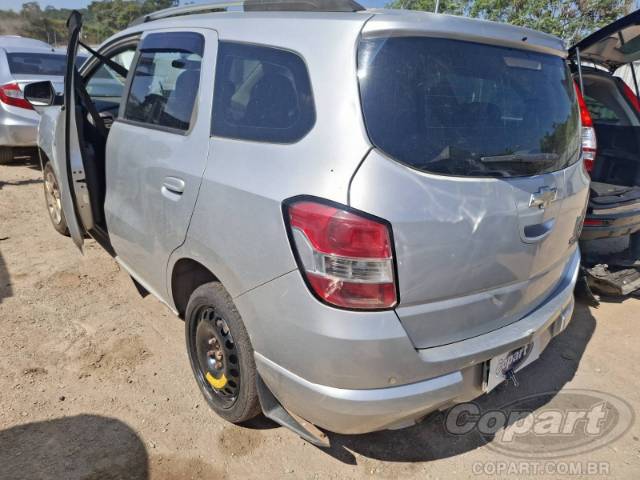 2016 CHEVROLET SPIN 