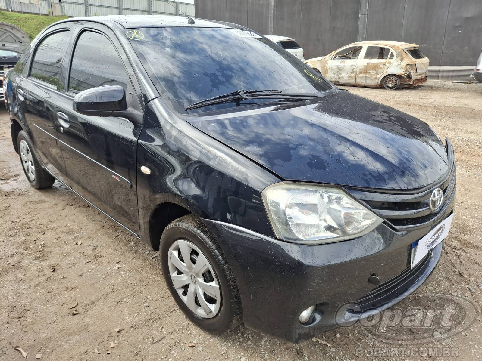 Veículo Toyota ETIOS SEDA Toyota Etios Seda XS 1.5 16V 2014 Colisão 2014 em leilão