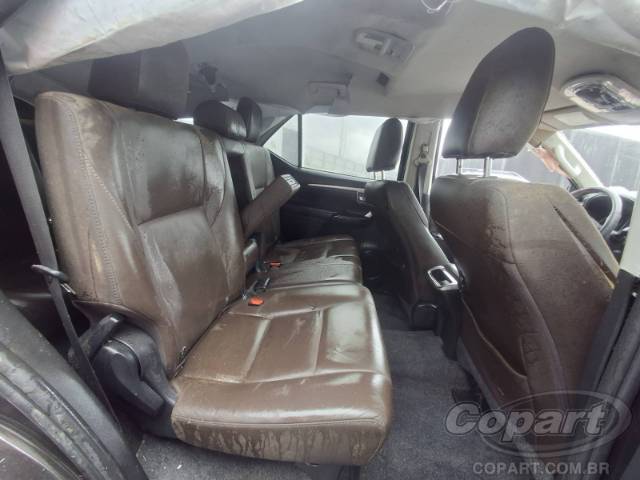 2017 TOYOTA HILUX SW4 