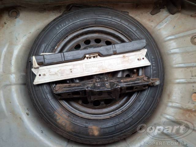 2002 CHEVROLET CORSA 