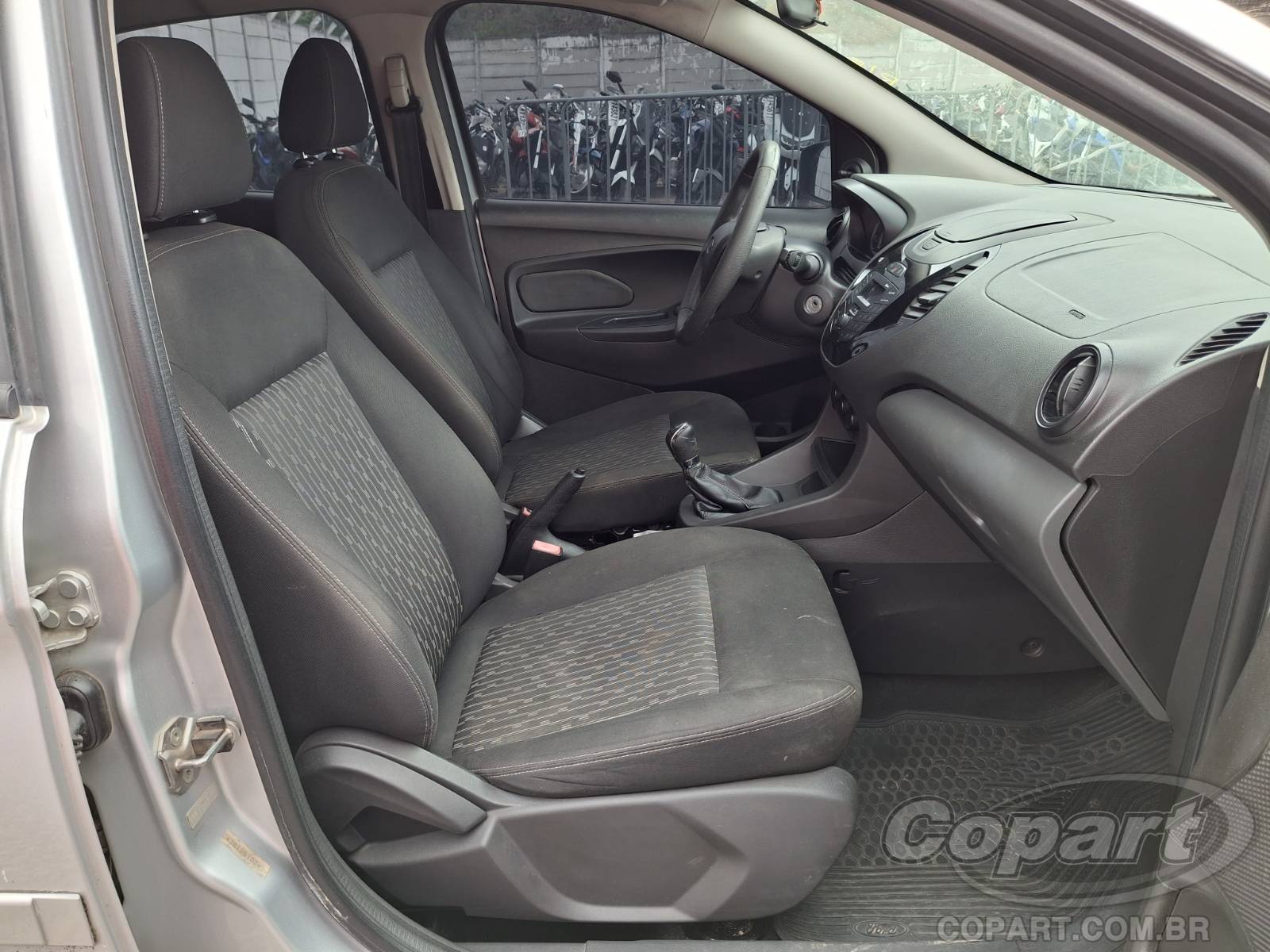 2018 FORD KA SEDAN — foto 5 de 10