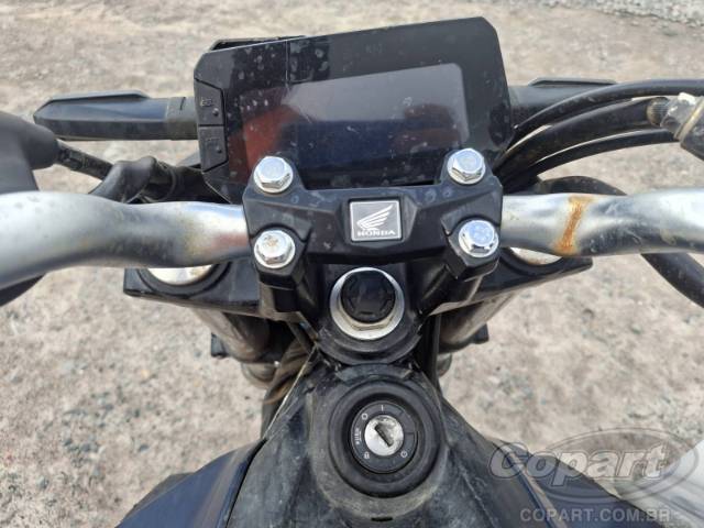 2025 HONDA CB 300F 