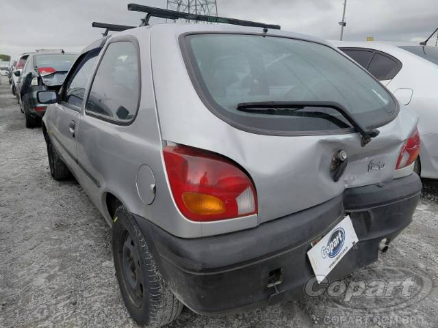 2002 FORD FIESTA 