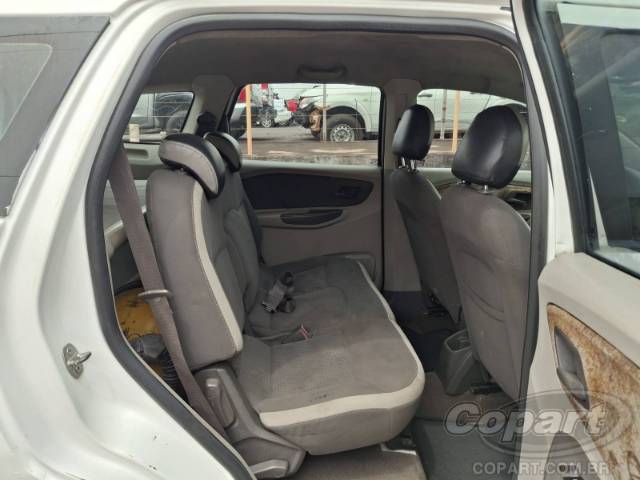 2015 CHEVROLET SPIN 