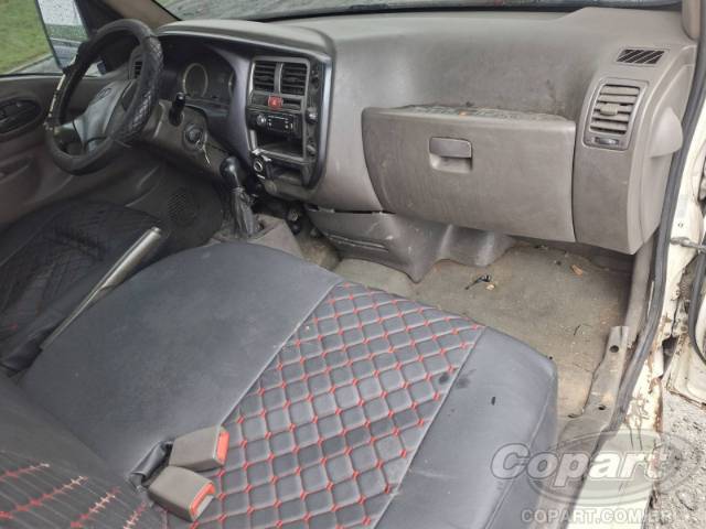 2010 HYUNDAI HR 