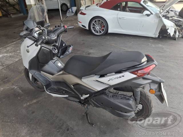 2025 YAMAHA XMAX 