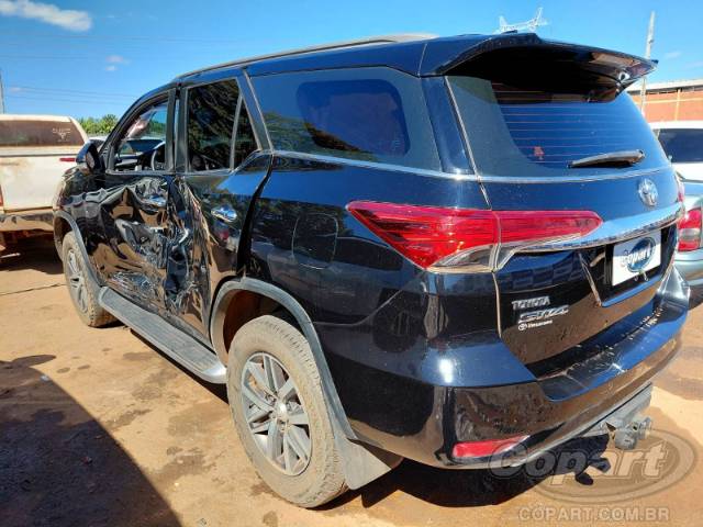 2017 TOYOTA HILUX SW4 