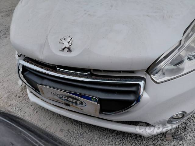 2015 PEUGEOT 208 