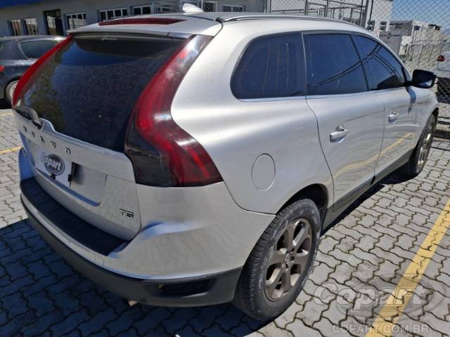 2011 VOLVO XC60 