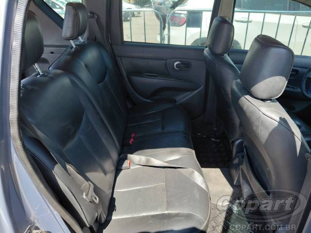 2013 NISSAN LIVINA 