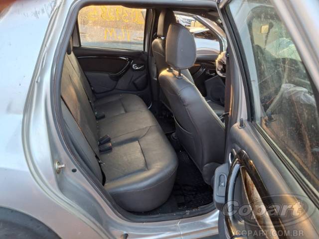 2019 RENAULT DUSTER OROCH 