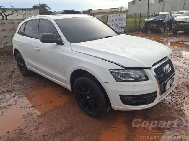 2011 AUDI Q5 