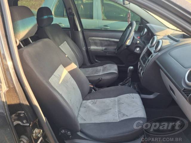 2010 FORD FIESTA 