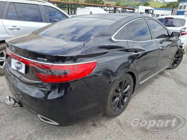 2013 HYUNDAI AZERA 