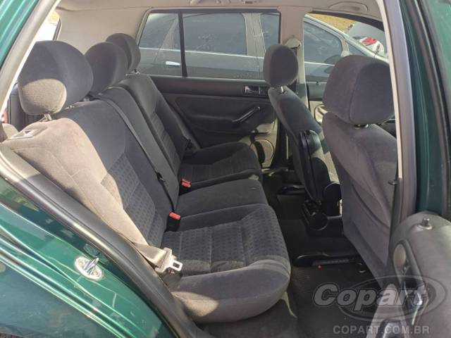 2002 VOLKSWAGEN GOLF 