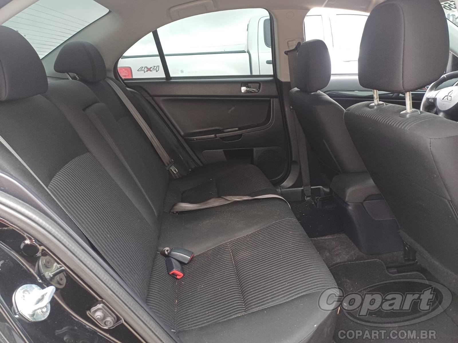 Foto 6 de 11: 2014 MITSUBISHI LANCER