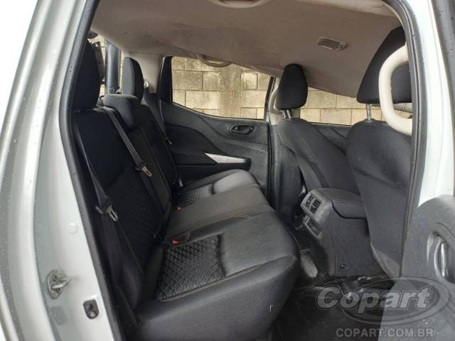 2025 NISSAN FRONTIER CD 