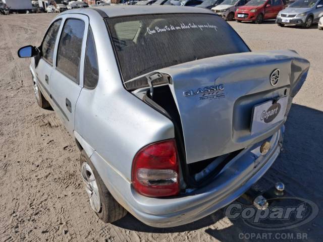 2005 CHEVROLET CLASSIC 