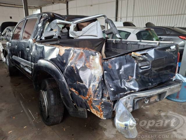 2015 TOYOTA HILUX CD 