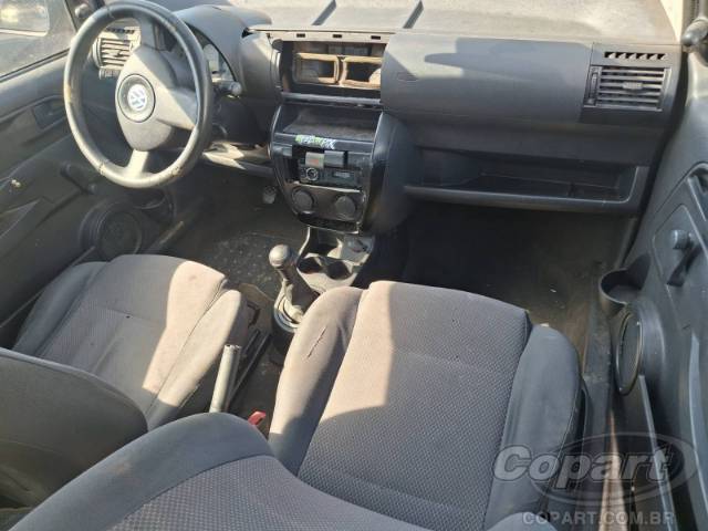 2004 VOLKSWAGEN FOX 