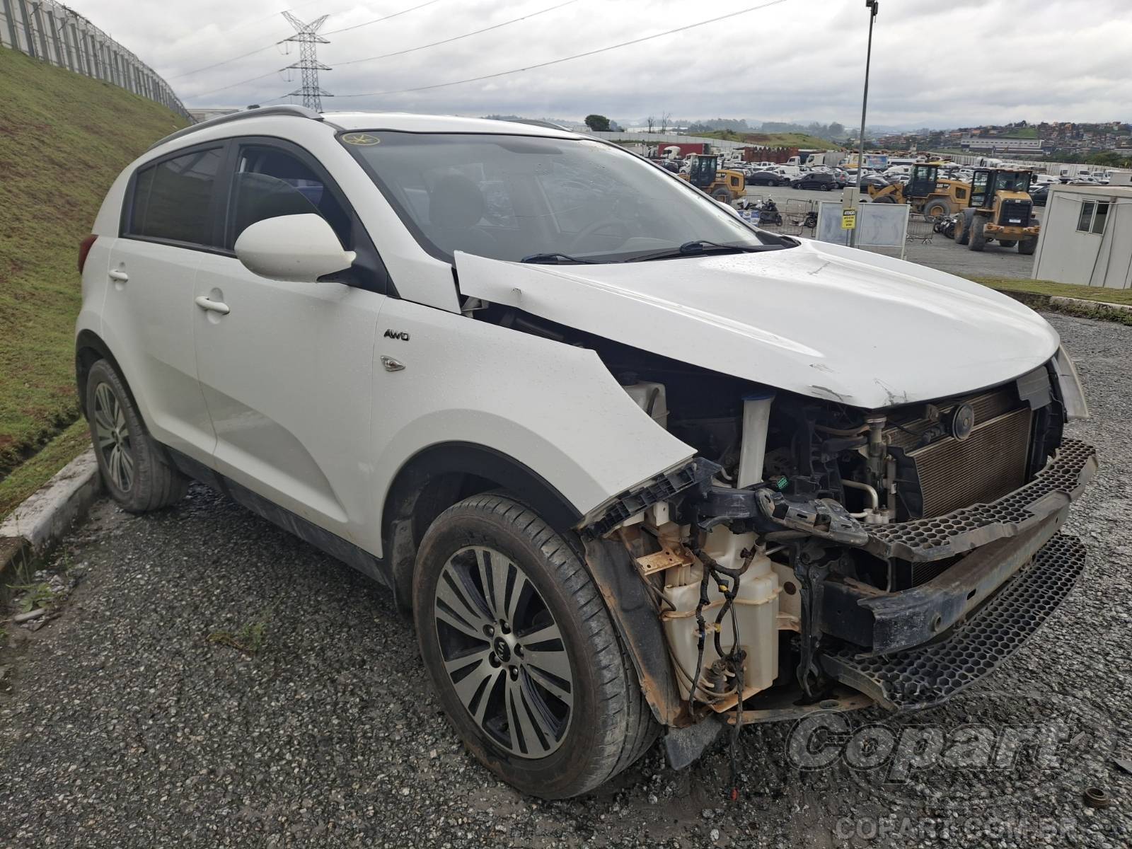 Veículo Hyundai Sportage KIA SPORTAGE LX 2.0 16V 2013 2014 em leilão