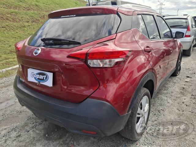 2019 NISSAN KICKS 