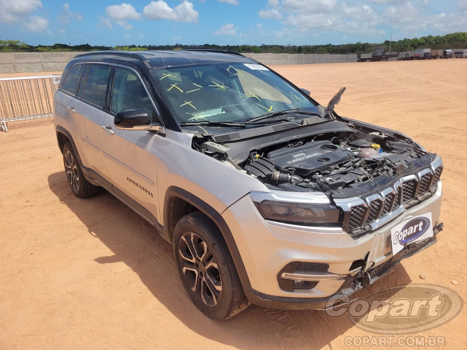 Veículo Fiat Commander JEEP COMMANDER LIMITED TD380 2022 2022 em leilão