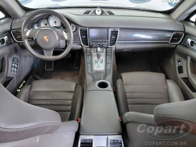 2015 PORSCHE PANAMERA 