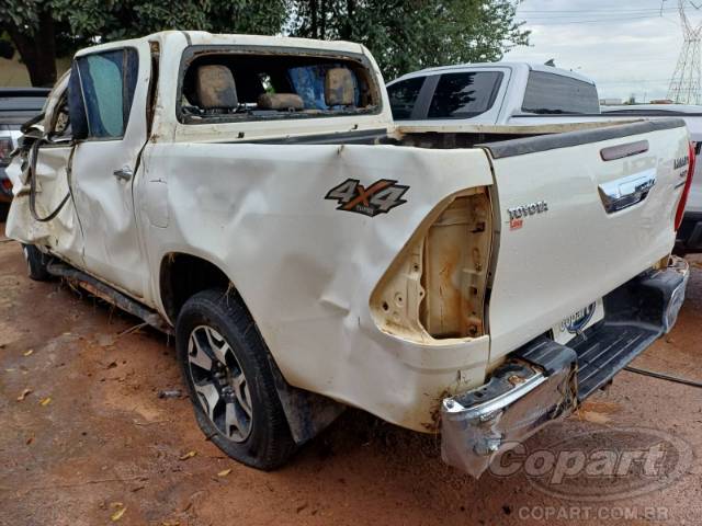 2019 TOYOTA HILUX CD 