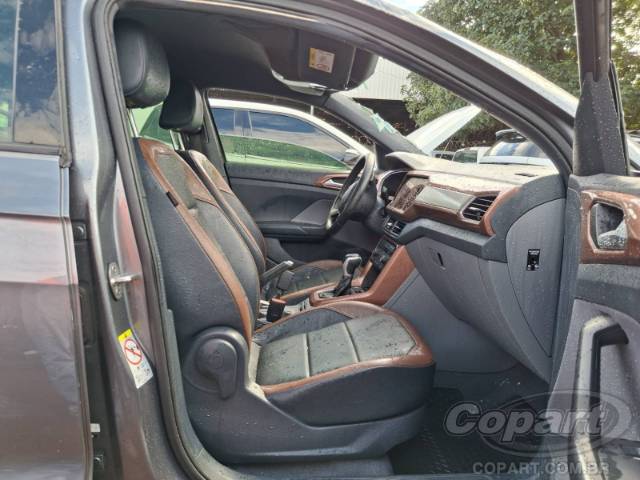 2021 VOLKSWAGEN T-CROSS 