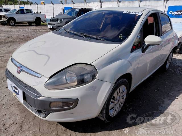 2015 FIAT PUNTO 
