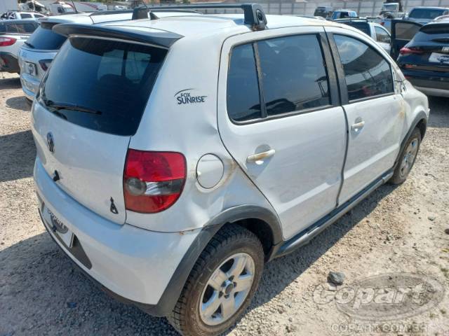 2010 VOLKSWAGEN FOX 