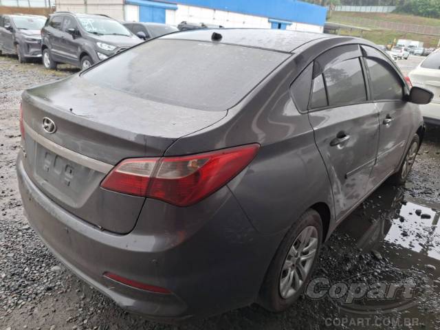 2017 HYUNDAI HB20S 