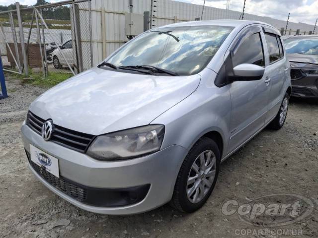 2011 VOLKSWAGEN FOX 